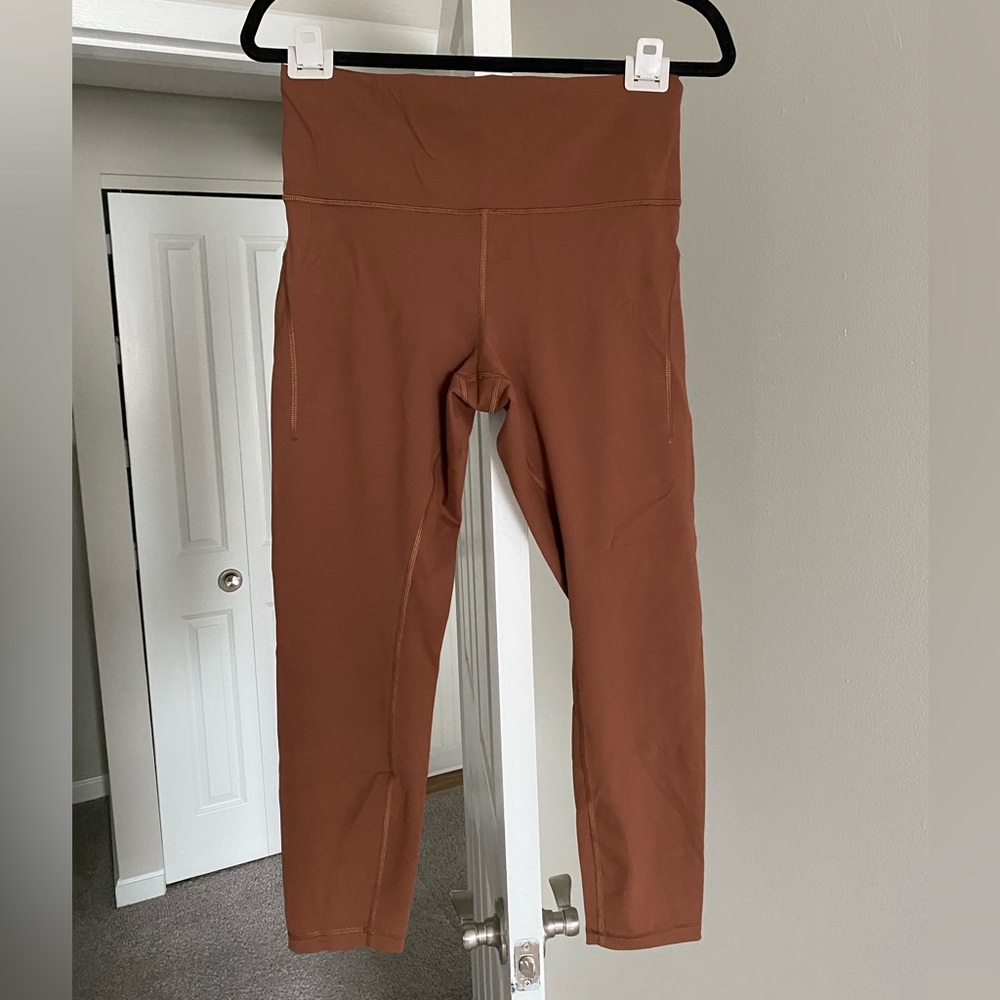lululemon Wunder Train HR w/ pockets 25”